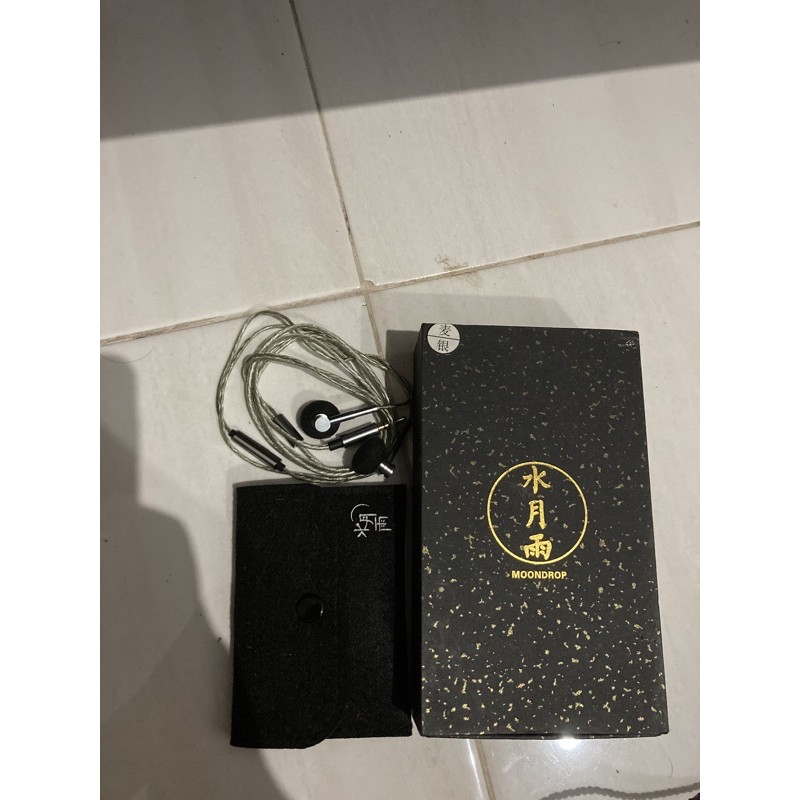 moondrop nameless, baru dipakai 3x like new