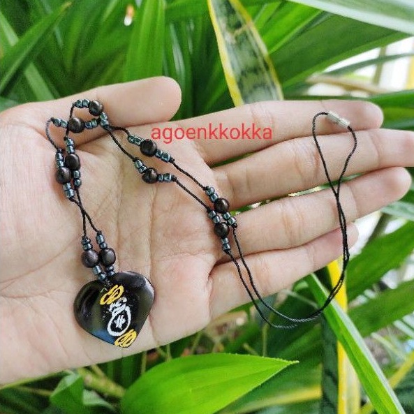 Kalung love manik ukir hitam kokka kaukah fukahah kaoka