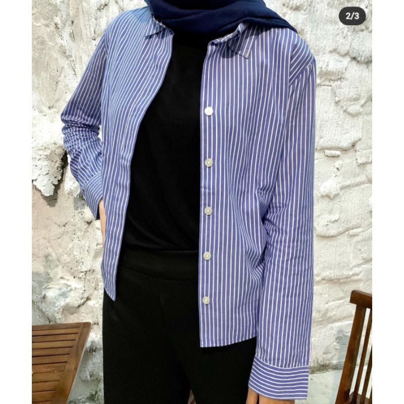 kemeja garis putih biru