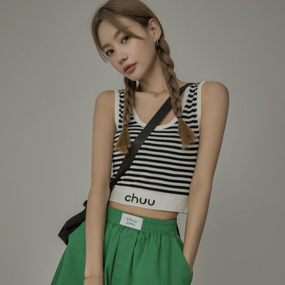 Musim panas baru katun suspender hitam dan putih bergaris rompi tanpa lengan huruf CHUU klasik botto