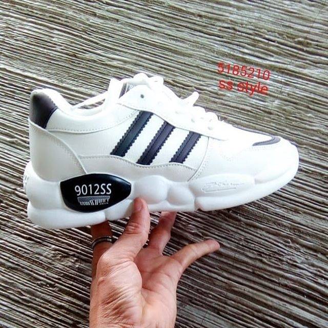 Sepatu sneaker wanita casual import versi korea / sepatu olahraga wanita 36-40 5185
