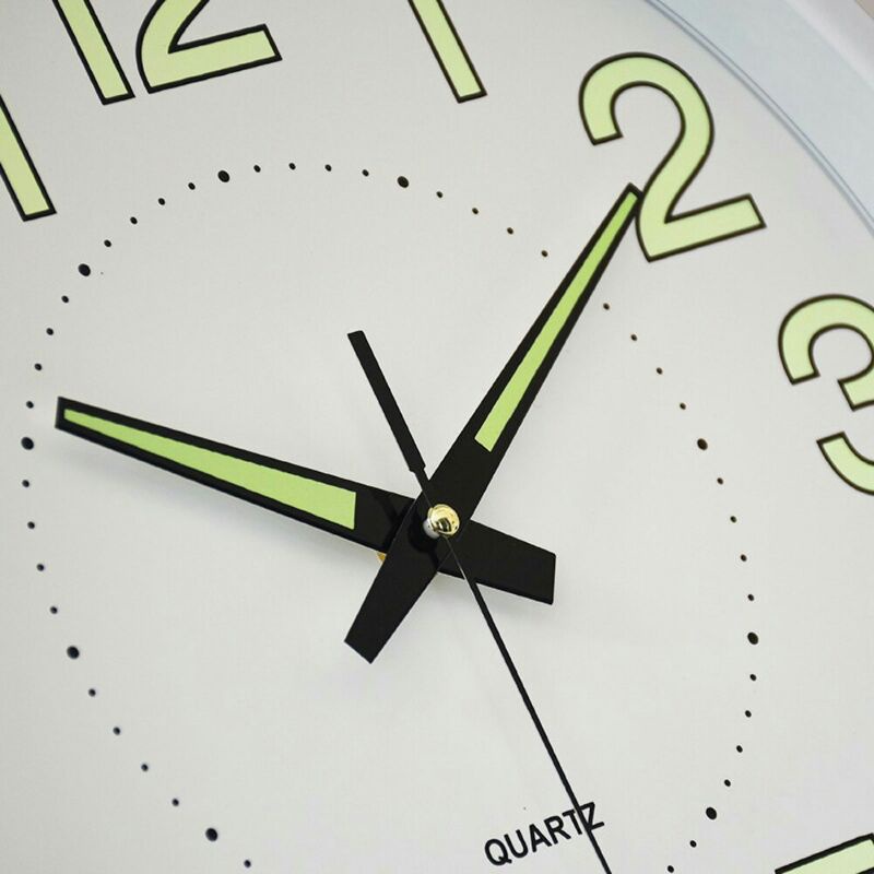 Jam Dinding BULAT Quartz Creative Design Luminous Glow In The Dark 30 Cm - MDB4 - Black/ White