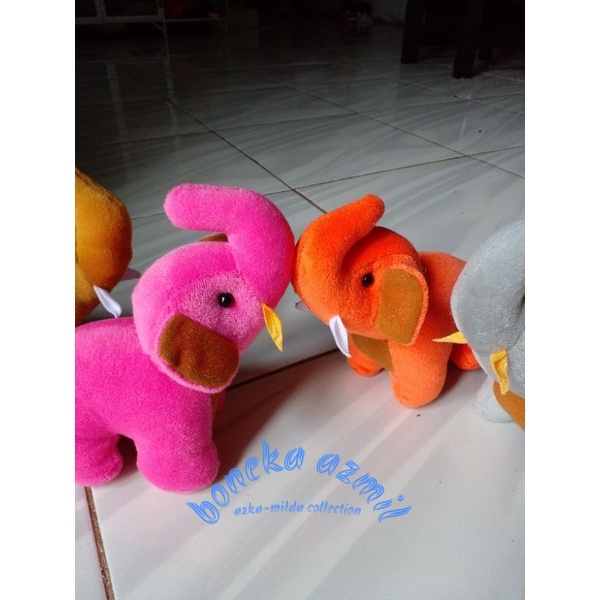 Boneka gajah mini size s ukuran 20 cm