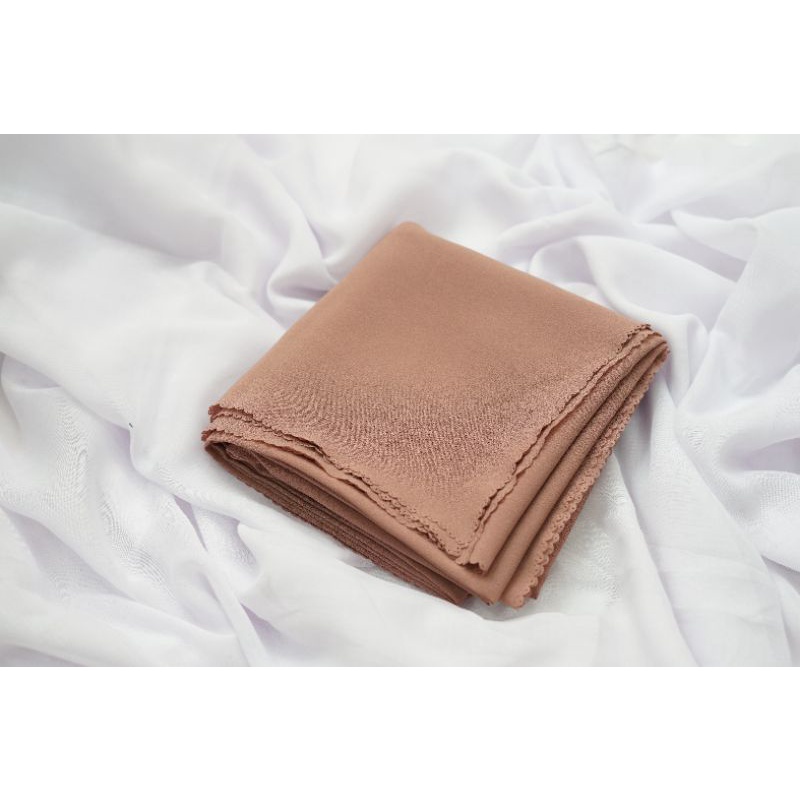 [ COD ] JILBAB SYAR'I AZZAHRA SEGIEMPAT DIAMOND LASERCUT JUMBO 130x130-Peanut