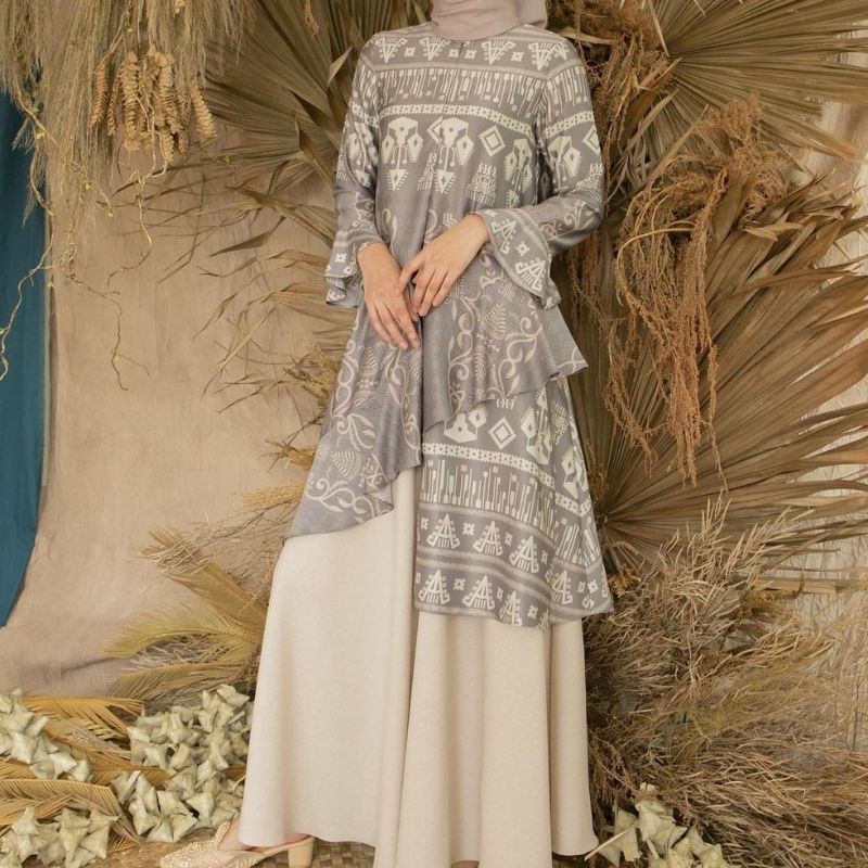 BLOUSE MIRIP PUNYANYA WEARING KLAMBY