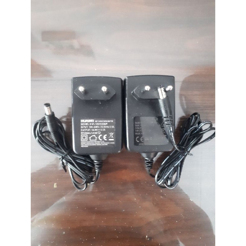 ADAPTOR HUAWEI 12V 1,5A