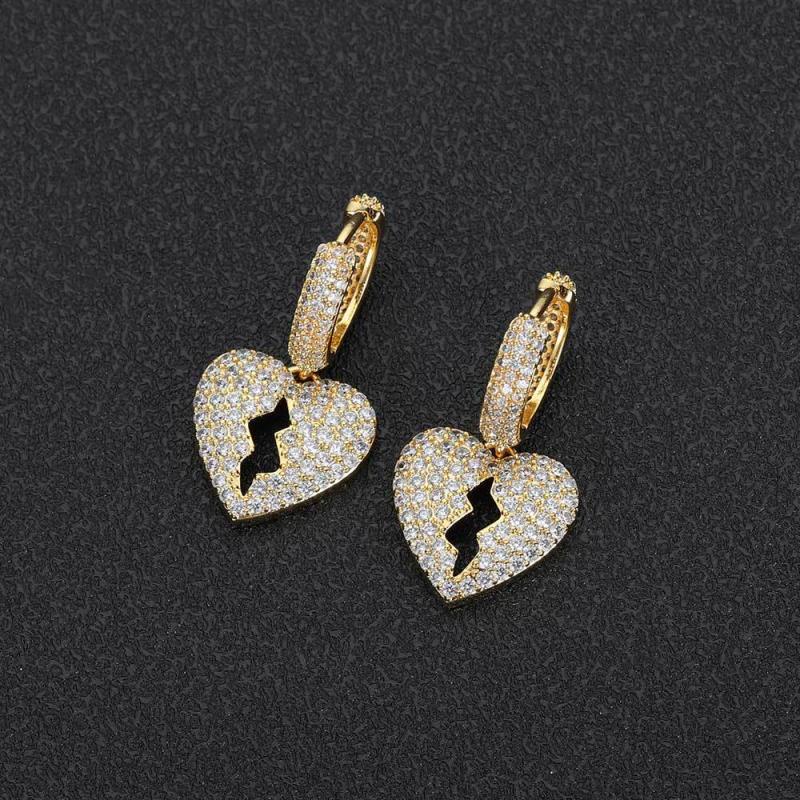 Anting Juntai Bentuk Hati Bahan Cubic Zircon Warna Silver Anti Alergi Untuk Pria Dan Wanita