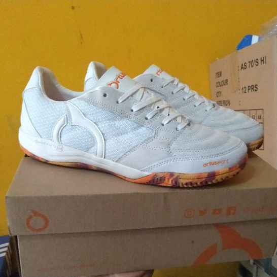 SEPATU FUTSAL ORIGINAL SEPATU FUTSAL PRIA DEWASA SEPATU 100% ORIGINAL MURAH BERKUALITAS