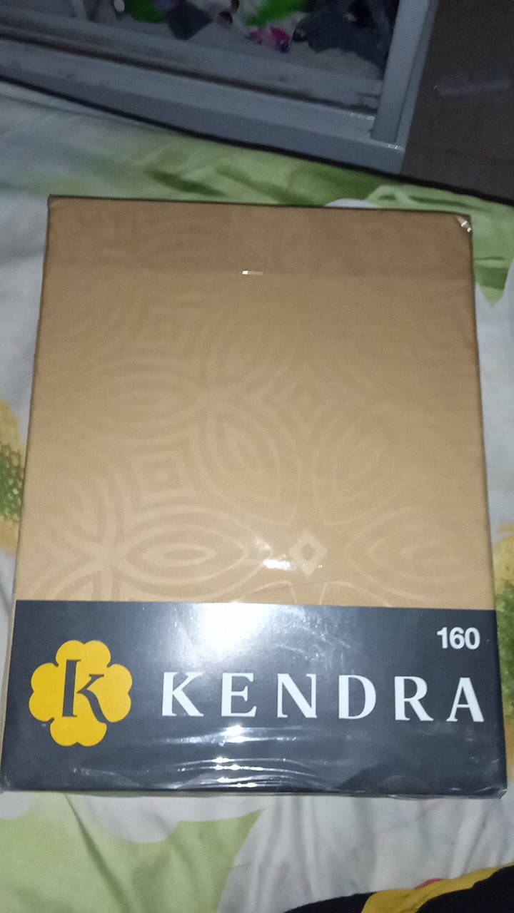 Sprei Kendra Polos 160x200 Tinggi 25 Emboss - Jacquard Hotel Bedding - Minimalis Murah