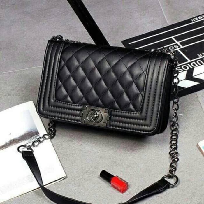 Tas import cewek Tas Slempang Rantai Wanita Branded Channel Boy Black