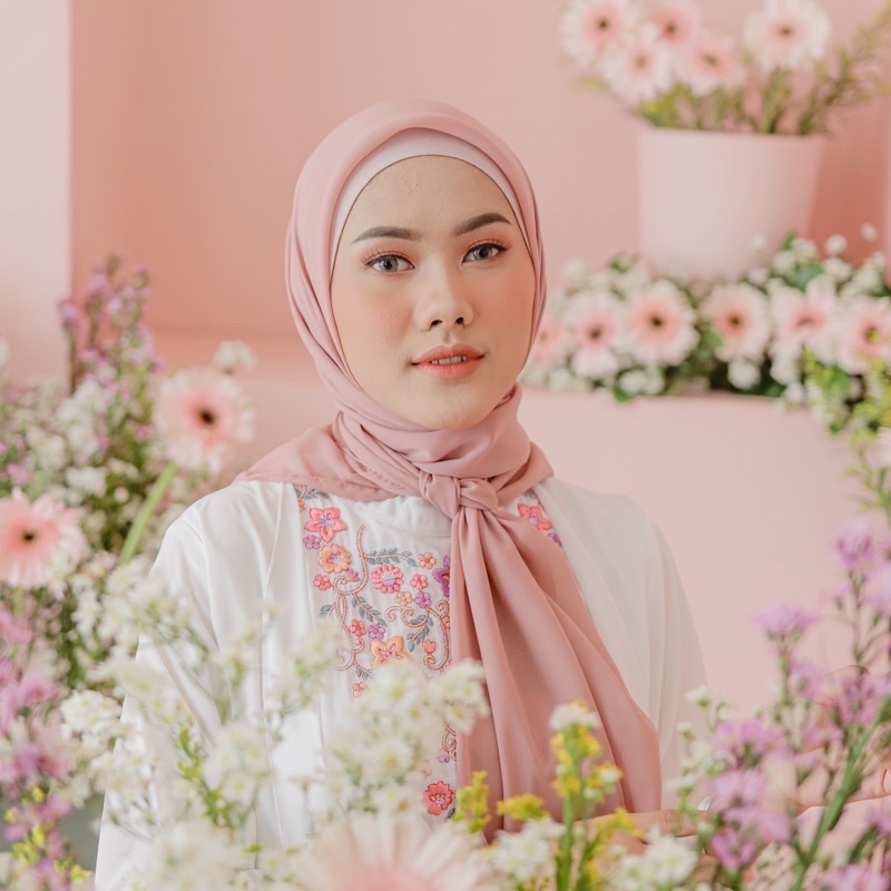 40+ Warna Hijab Segi Empat Bella Square Premium Original Jilbab Bella Square Polos Pollycotton-Sweet Orchid
