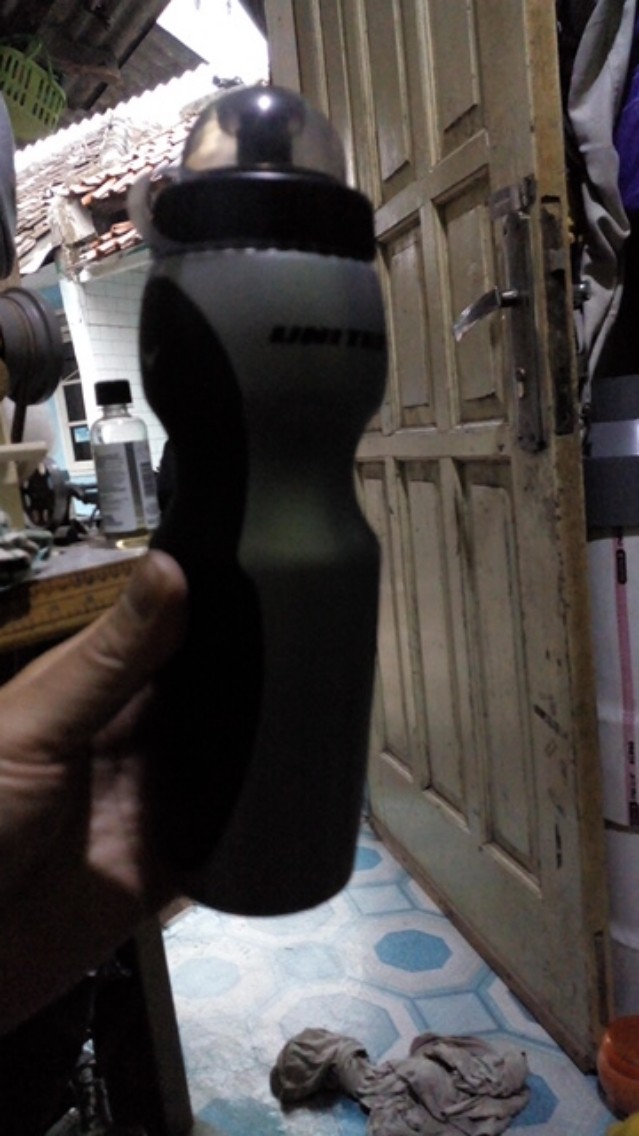 Botol Minum United Kapasitas 750ml Original