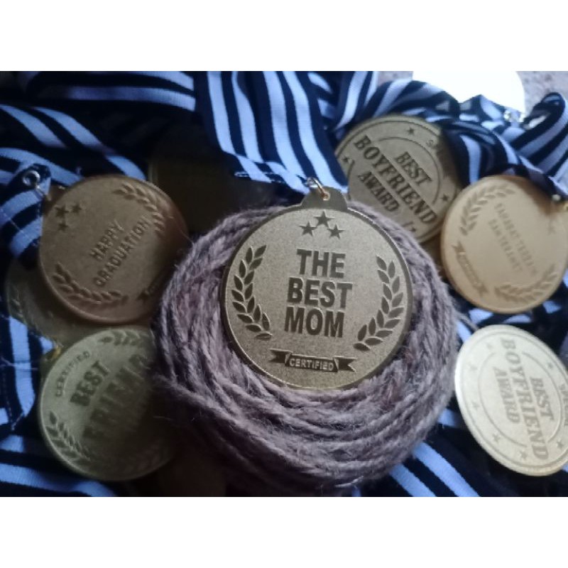 medali custom/logam Kuningan/souvenir/hadiah