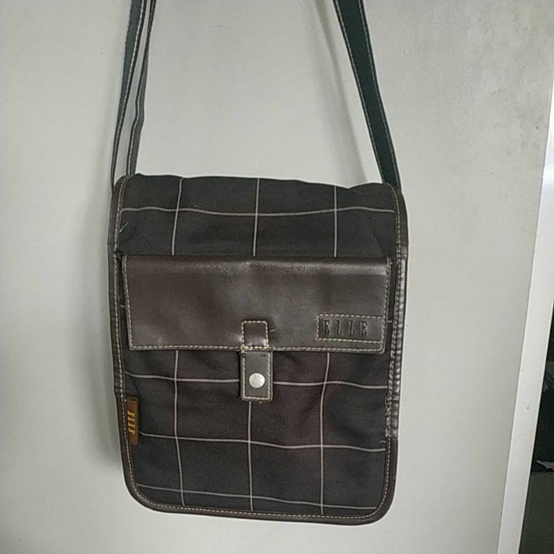 Tas Selempang ELLE Sling bag crossbody  ORI Preloved