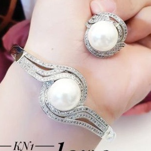 Set Perhiasan Gelang dan Cincin Wanita C863