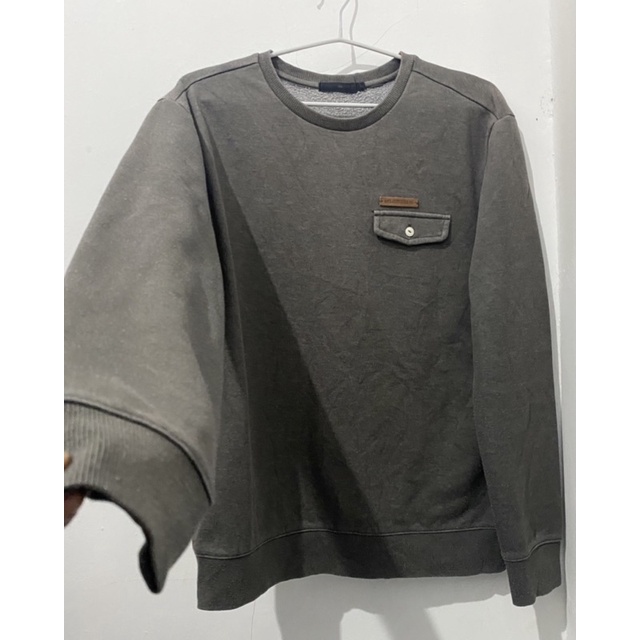 Ugiz Sweater Crewneck Pria Size L