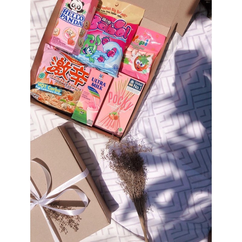 

SNACK BOX, HAMPERS SNACK, GIFT BOX, KADO ULTAH, GIFT BIRTHDAY MURAH