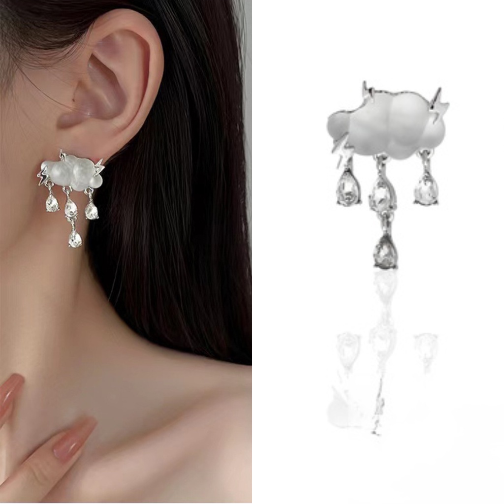 Anting Tusuk Motif Awan / Petir Simple Mewah Ringan Untuk Wanita