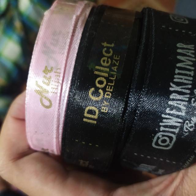 

Label pita / label jilbab / label baju SEHARI JADI