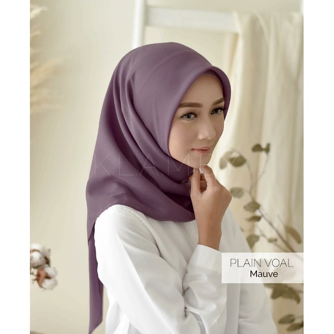 Hijab segi empat plain voal by wearing klamby mauve