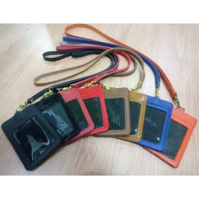 

Name Tag Id Card Tempat Wadah Kartu Dompet Id Card Tali kulit Leather 4 Slot Card banyak warna Bagus