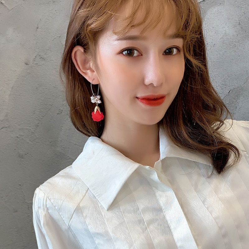 Anting Bentuk Bunga Mawar Warna Merah Gaya Korea Untuk Wanita