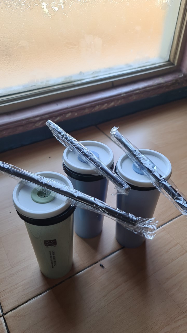 Cangkir Beserta Sedotan Jerami Gelas Tangan Botol Minum 2tutupan Pipet Sedotan 401-500