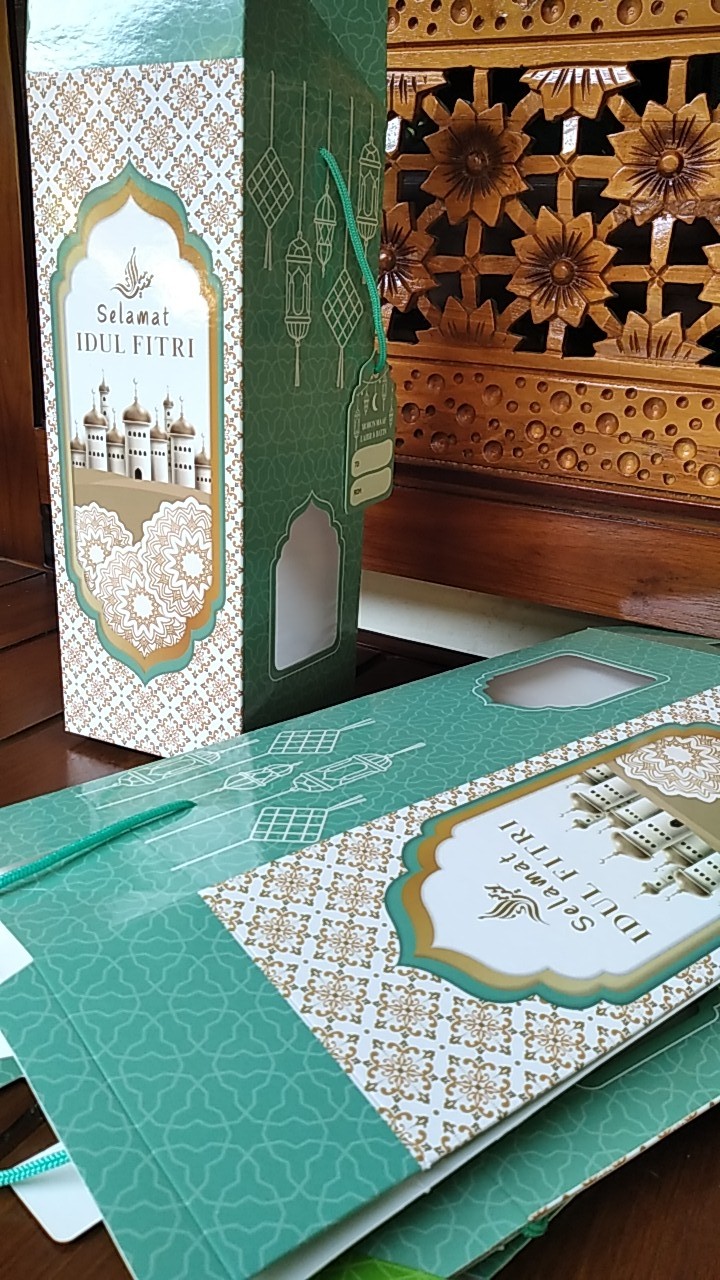 Box Jar / Bottle Lebaran P 9,5 X L 9,5 X T 26 Cm