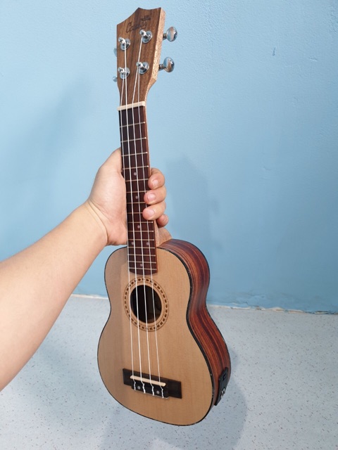Ukulele Elektrik Soprano Cowboy Tipe Uk-21 RE NST Natural Brown EQ TUNER Murah Jakarta