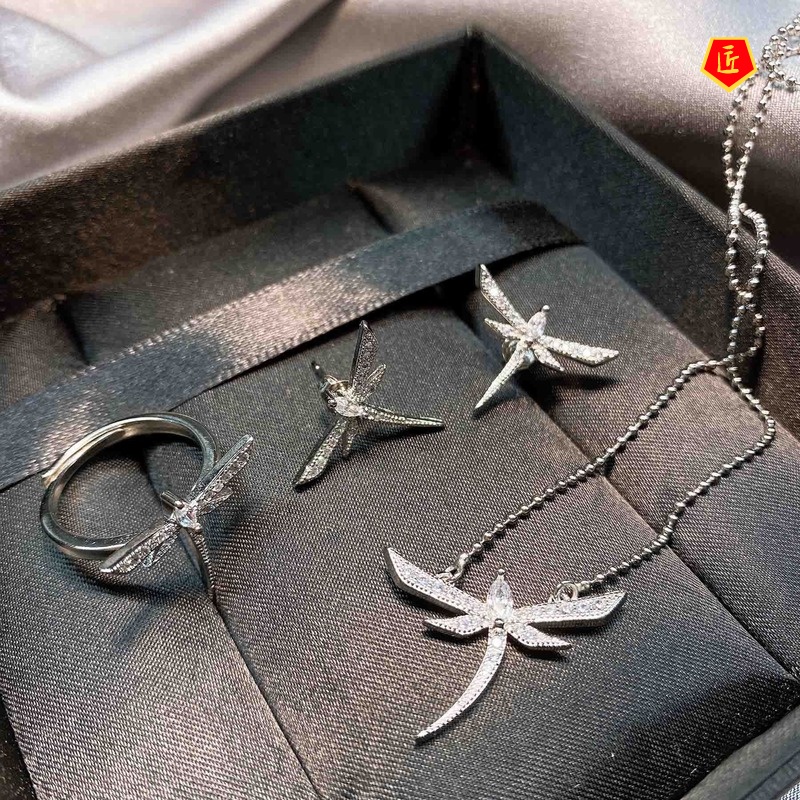 [Ready Stock]Temperament Luxury Dragonfly Necklace Ring Earrings Set