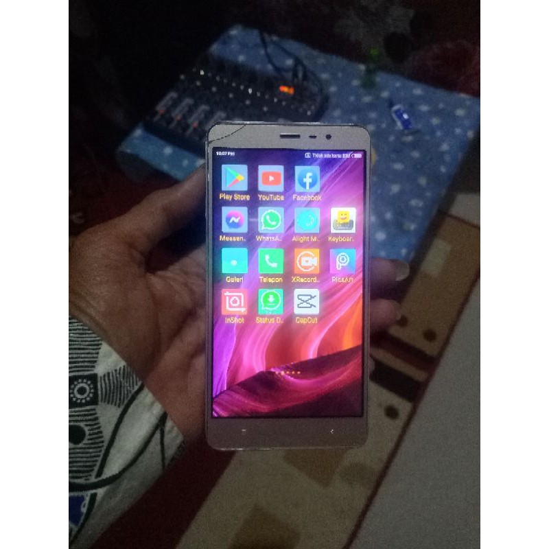 Xiomi note 3   ram 2gb / 16 scond