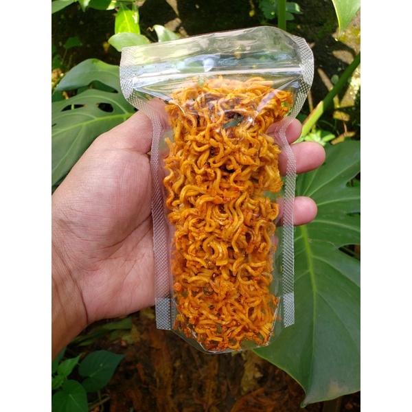 

mie pedas