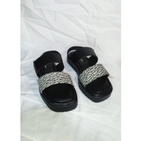 Sandal Tali Wanita Kekinian terbaru Simpel_KhariismaShoes