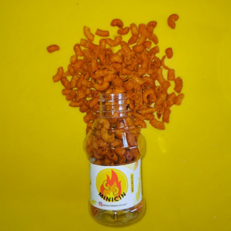 

snack makaroni mini dalam botol