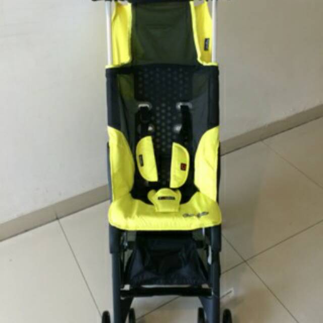 Stroller cocolatte pockit 3 cl 689