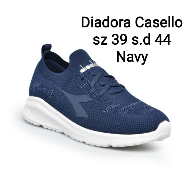 Sepatu Diadora Casello