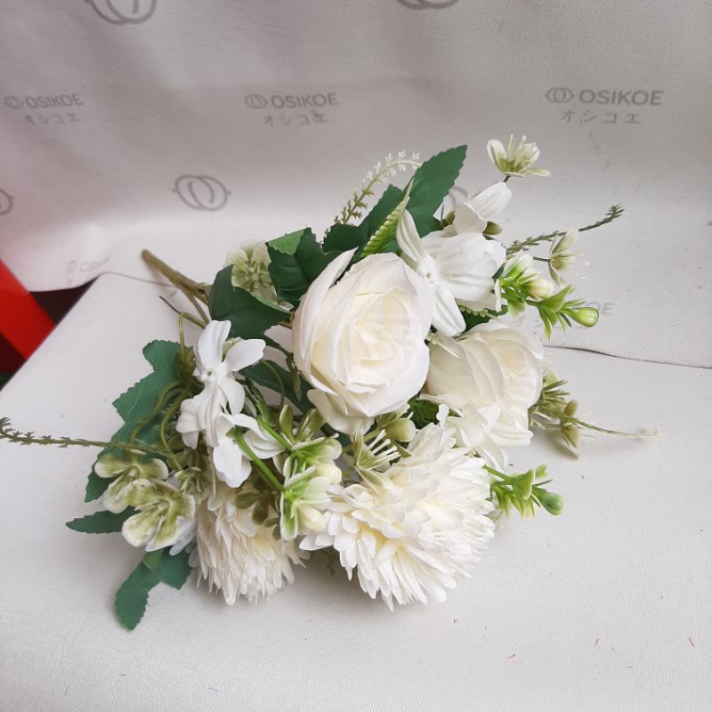 BUNGA MIX MAWAR (16)-BUNGA HIAS-BUNGA ARTIFISIAL-BUNGA PALSU (MWM45)-Putih