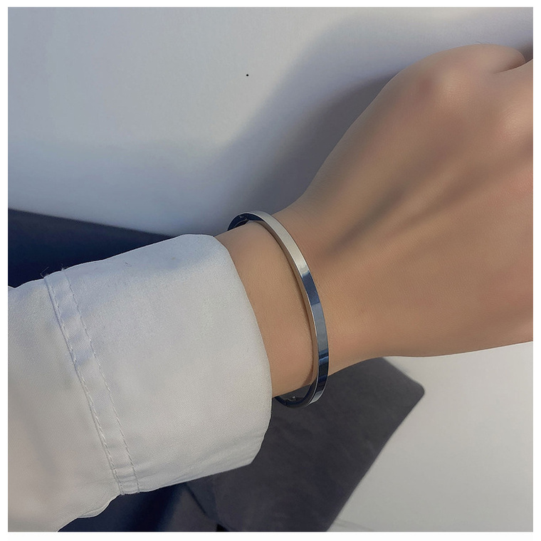 Gelang Bahan Titanium Steel Lapis Silver Gaya Korea Untuk Unisex