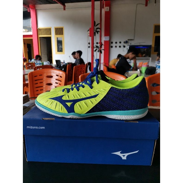 Sepatu Futsal Mizuno Rebula Sala Select IN Yellow - Sepatu Futsal Mizuno Original