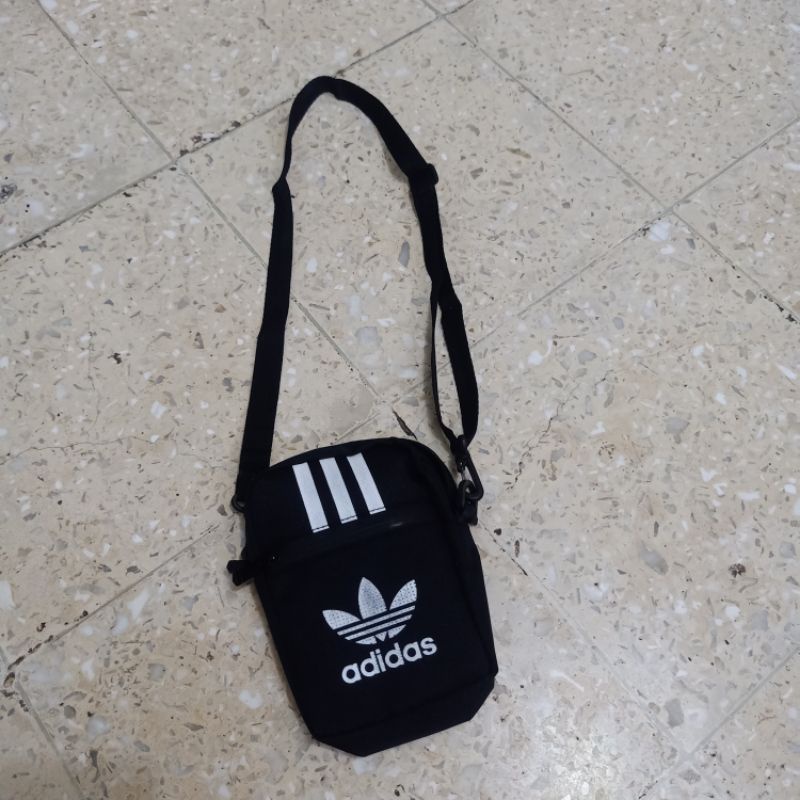 Tas Sling bag Adidas original second bekas