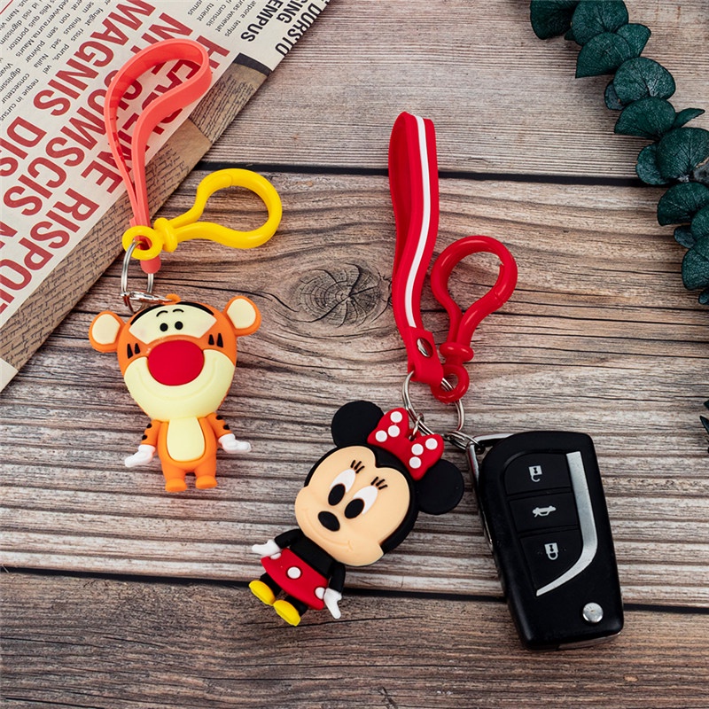 TK Fashion Creative Mickey Donald Duck Resin Keychain Wennie The Pooh Stitch Action Figure Keychain Figure Doll Toys