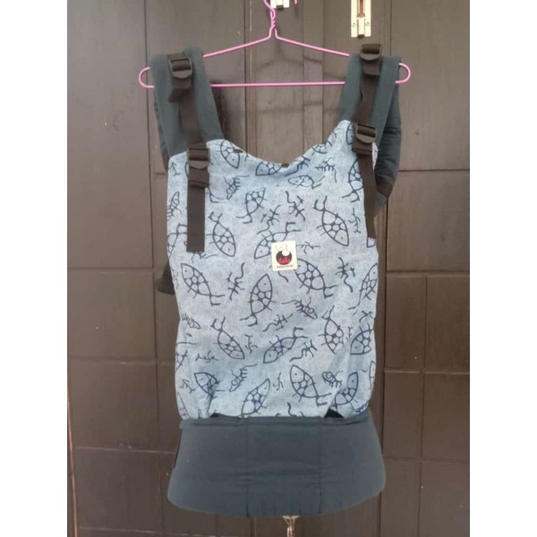 Preloved Gendongan SSC