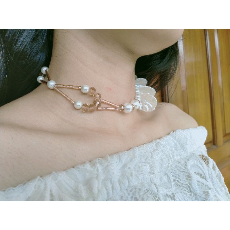 Elora Choker