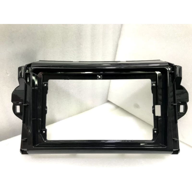 Frame Head unit toyota fortuner 2016  Android 9 inch
