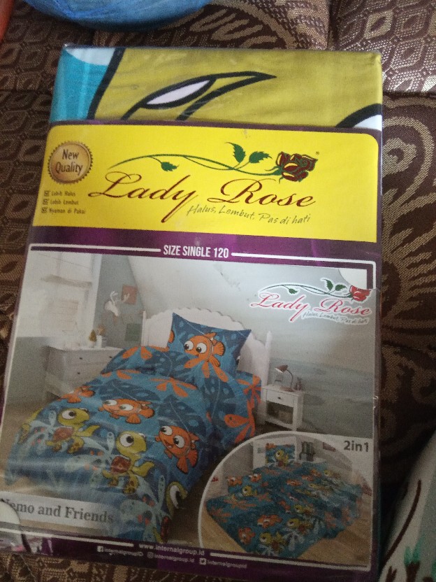 Sprei 120x200 Lady Rose Motif Polar Bear Parisian Chiqa Princess Unicorn - Single Sp120ldr Sleepwell