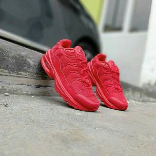 air max plus chrome yellow