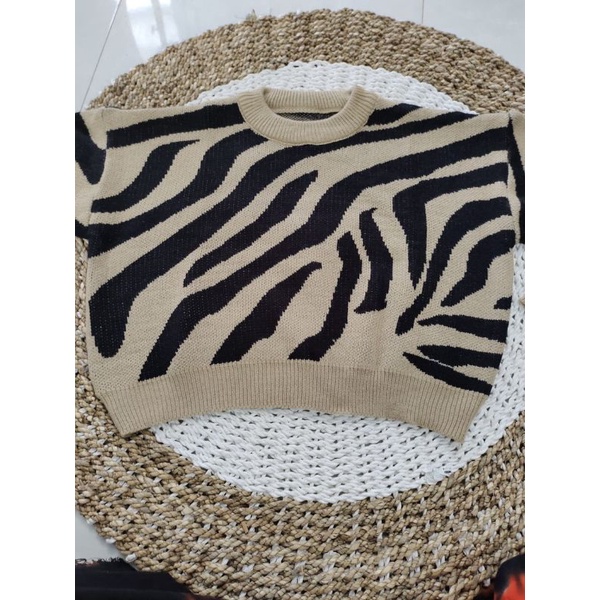 SWEATER RAJUT CROP ZEBRA CROP OVERSIZE