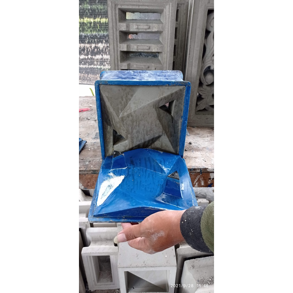 Cetakan roster fiber minimalis kincir lubang 2 20×20 tebal 10cm