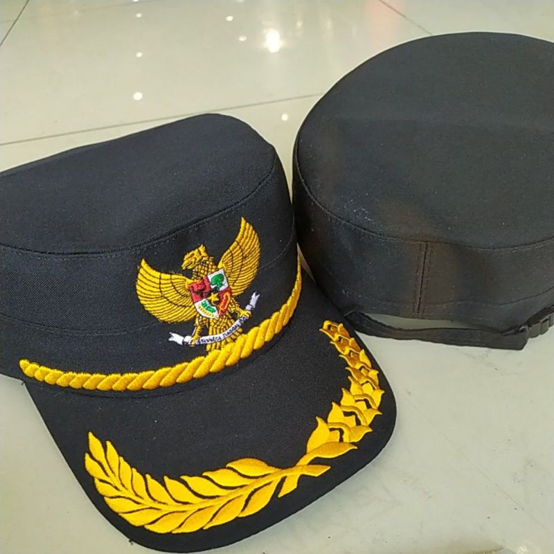 Topi komando hitam garuda