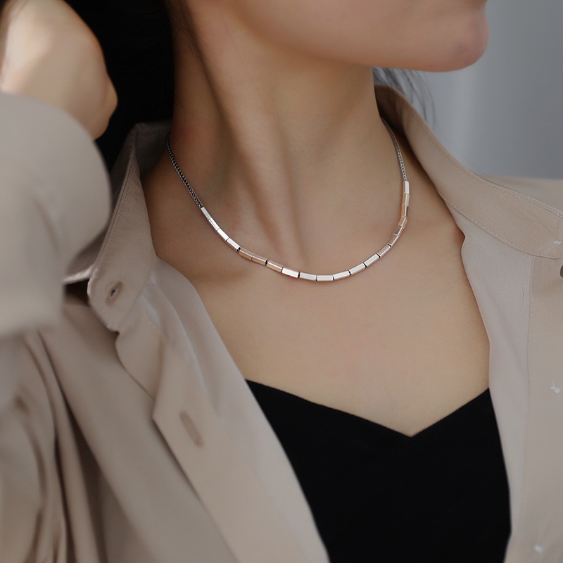 Kalung Rantai Bentuk Geometris Warna Silver Gaya Korea Untuk Wanita